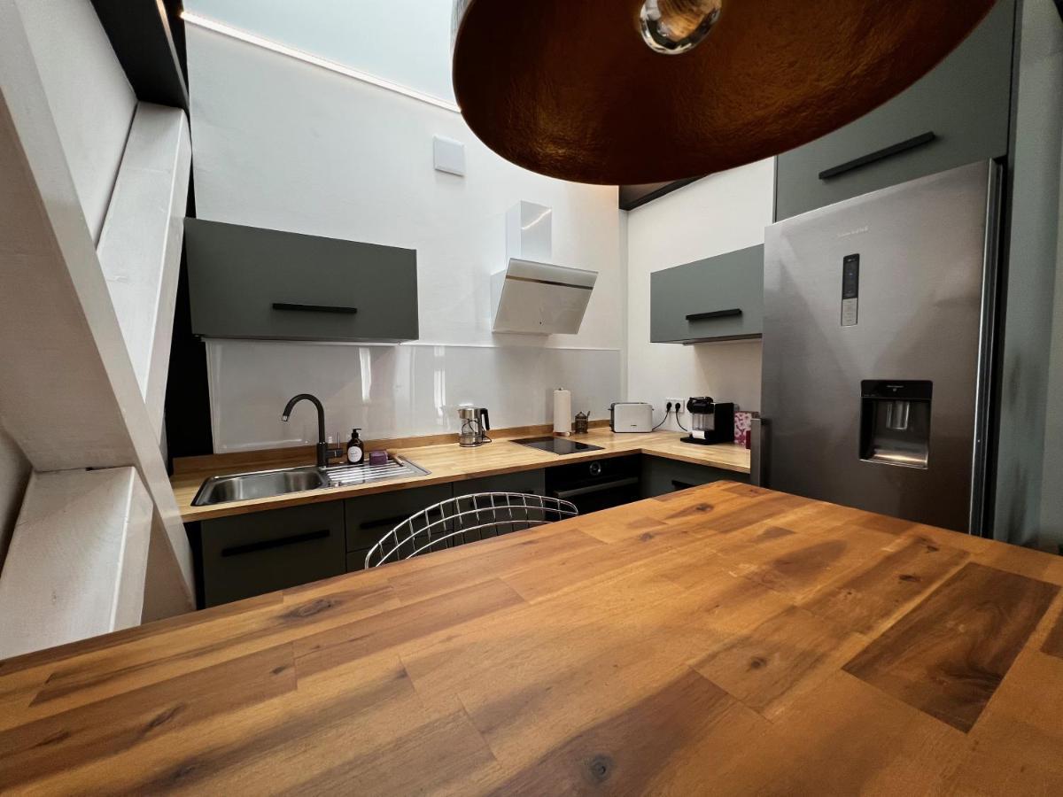 Neues Exclusives 2 Schlafzimmer Apartment Hamburg Eksteriør bilde